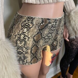 Stylish Snake Print Women Shorts